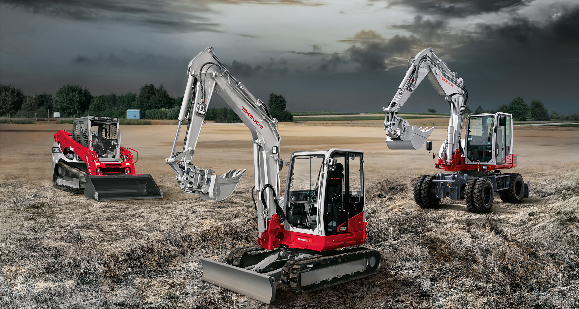 Rot weiße Bagger verschiedener Modelle stehen auf einem Feld